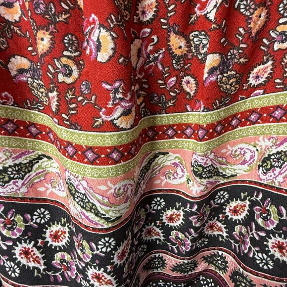 Maurices Ruffled Paisley Peasant Top Size 4X in Red and Black - Picture 8 of 10